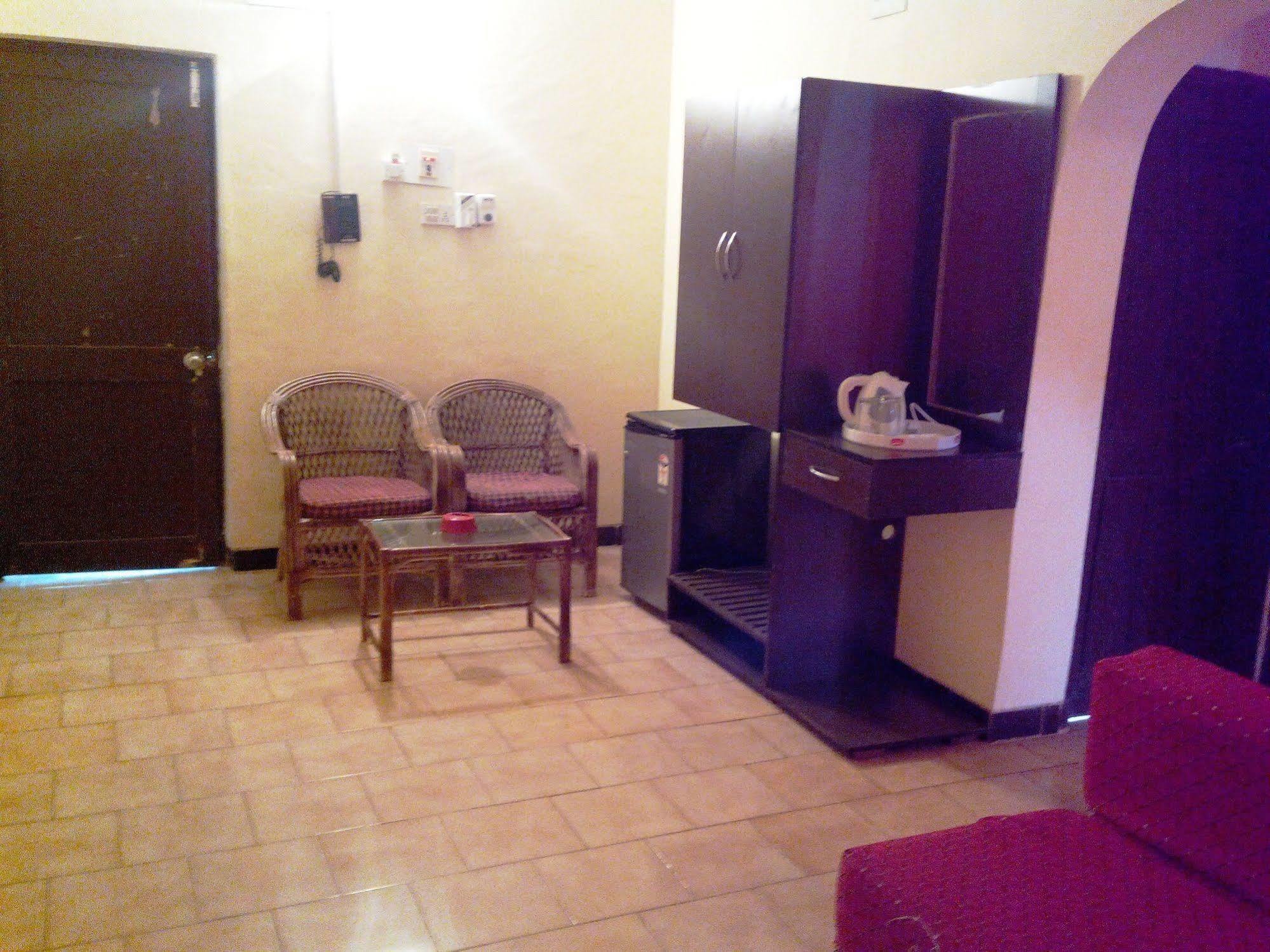 Royal Mirage Beach Resort Candolim Exterior foto