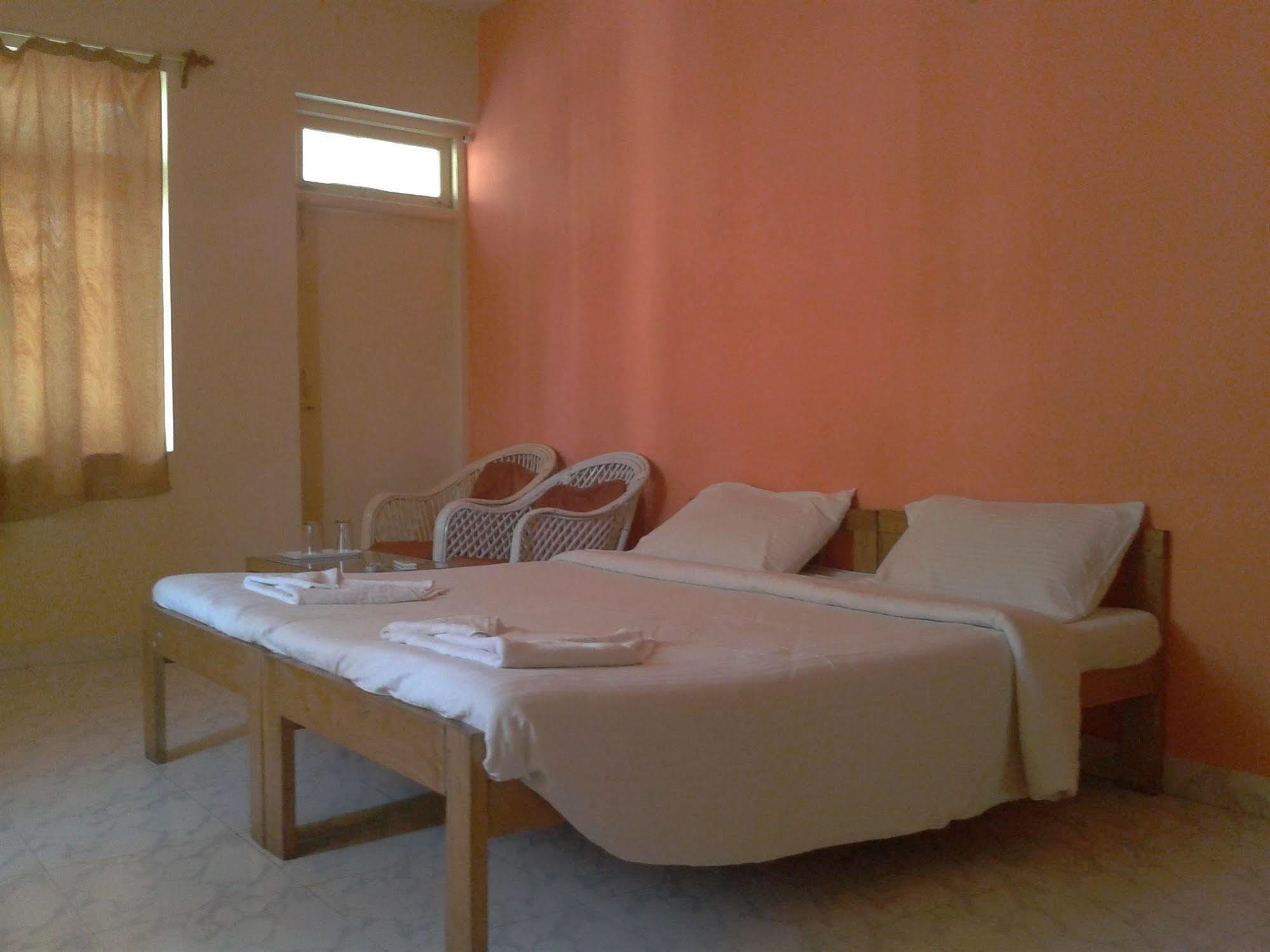 Royal Mirage Beach Resort Candolim Exterior foto