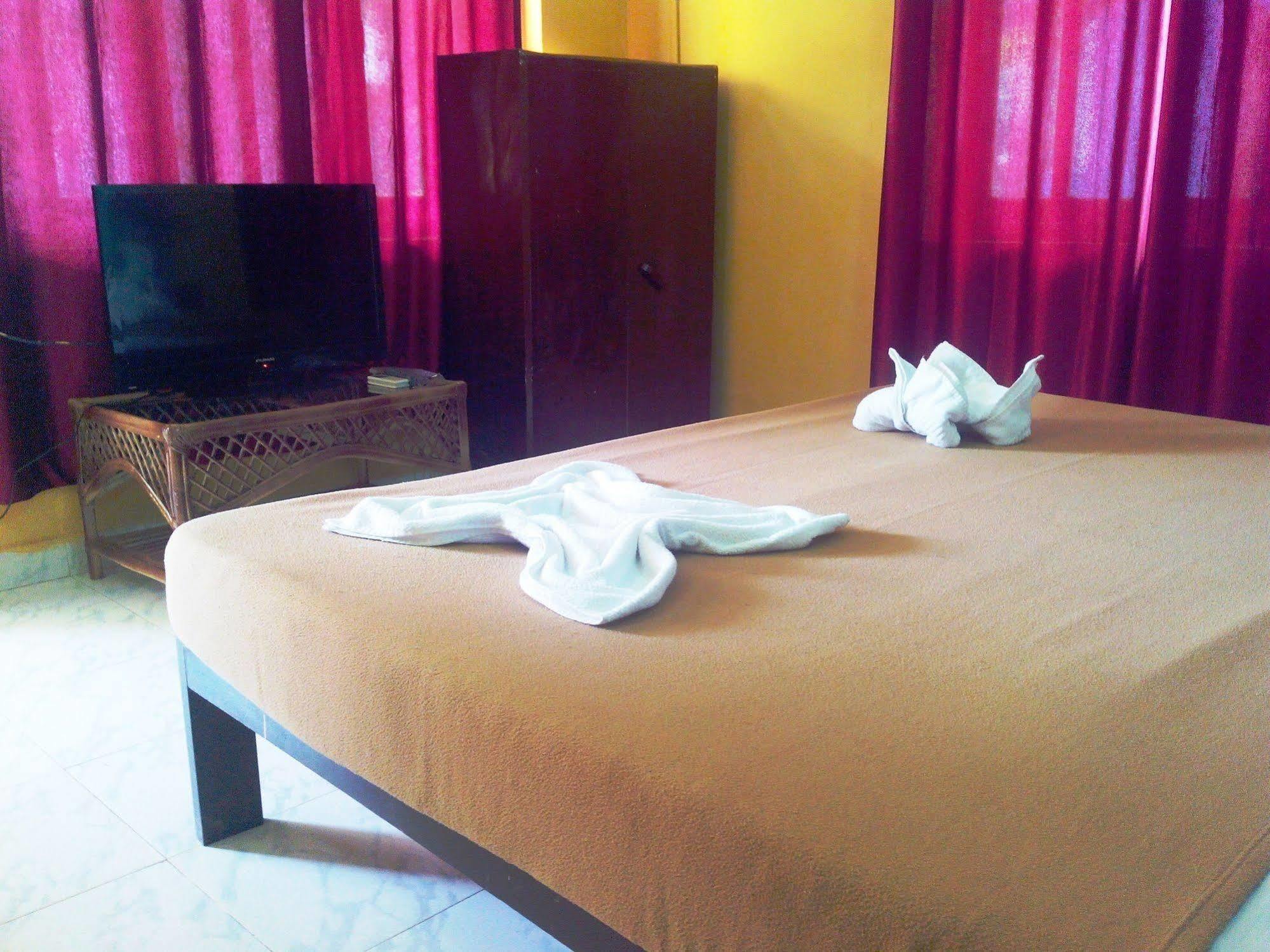 Royal Mirage Beach Resort Candolim Exterior foto