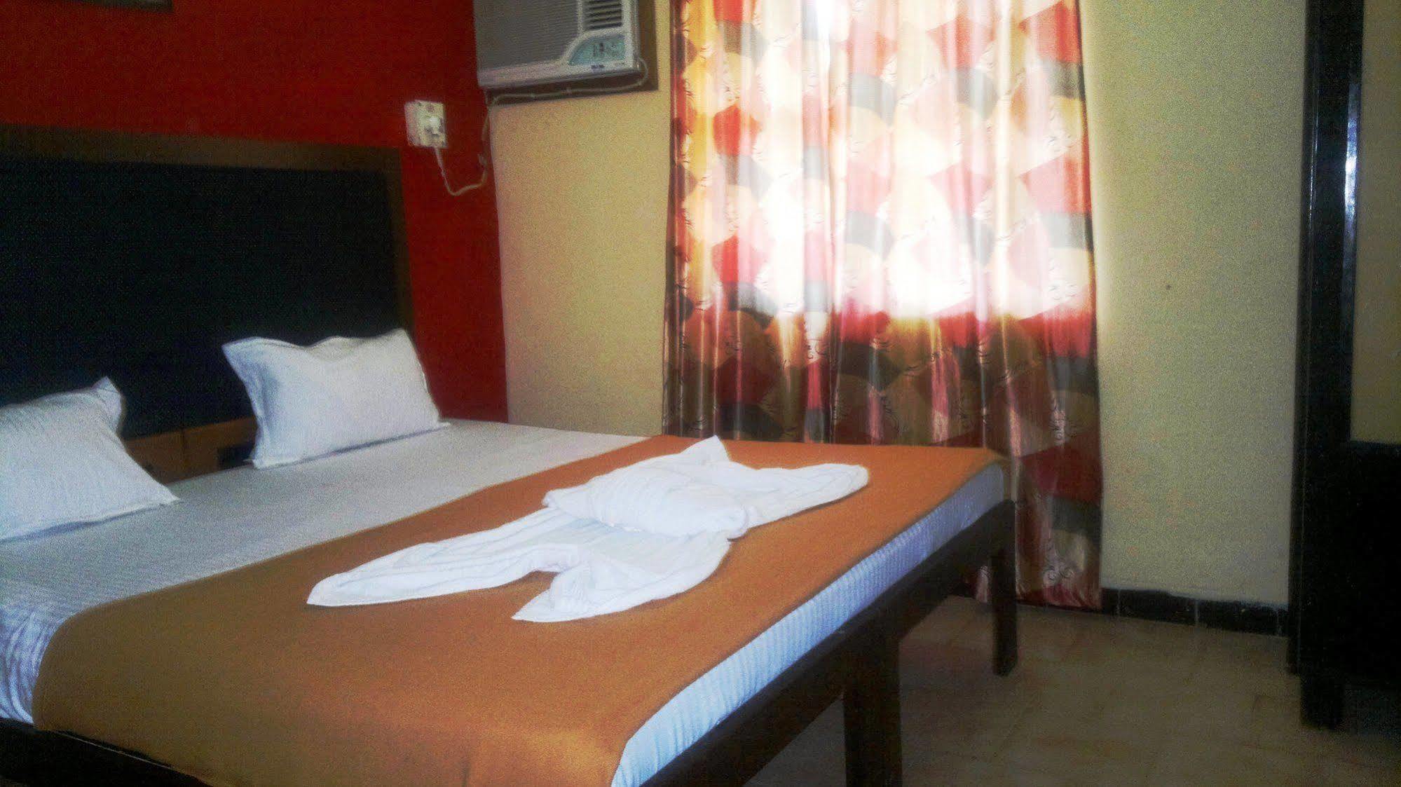 Royal Mirage Beach Resort Candolim Exterior foto